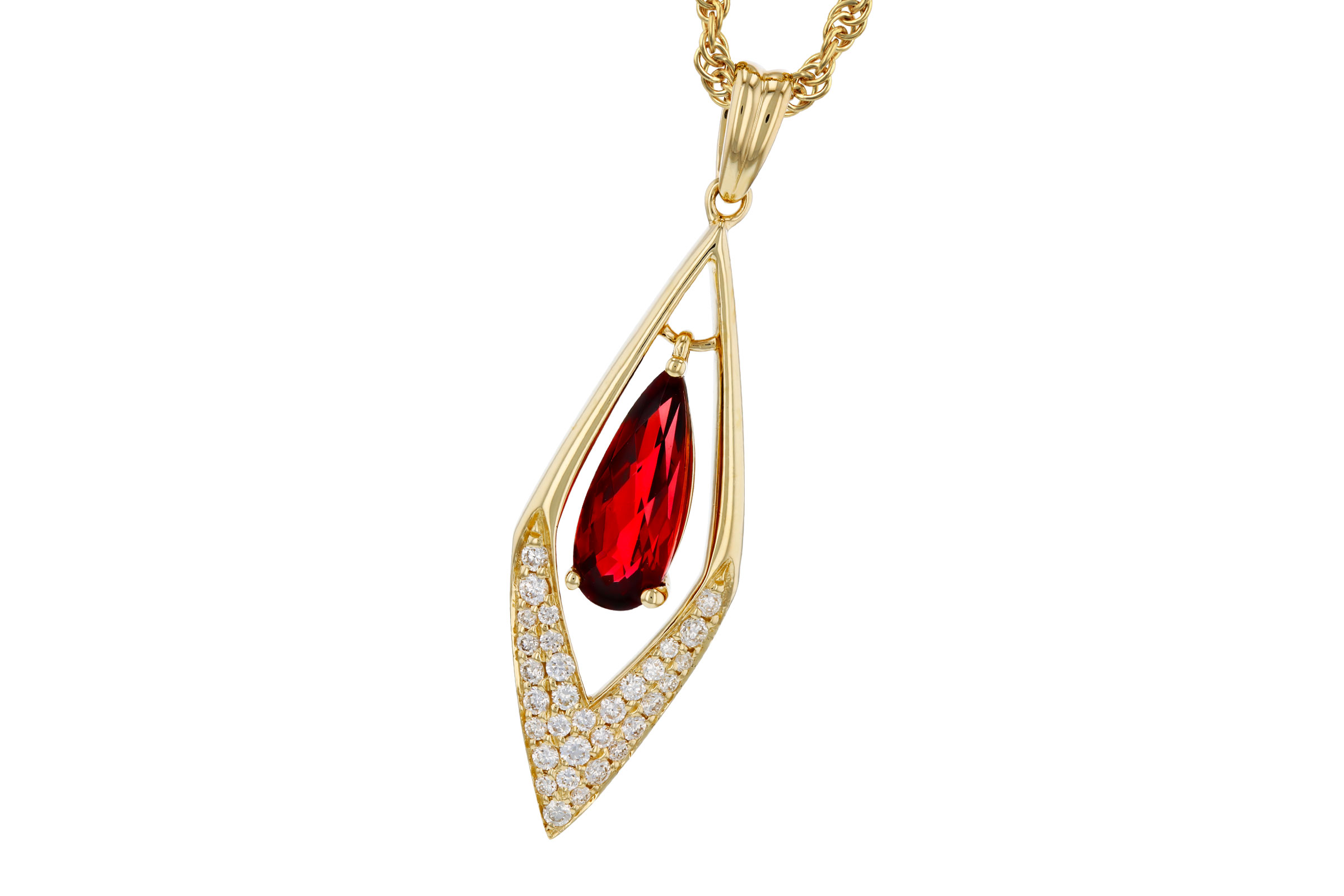 E302-75117: NECK .93 GARNET 1.10 TGW (10x4MM GAR)